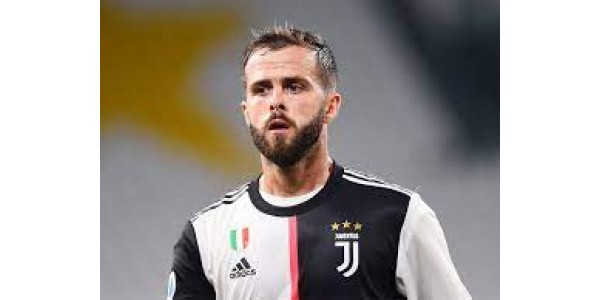 Juventus tapaa Pjanicin agentin Juventus tapaa Pjanicin agentin